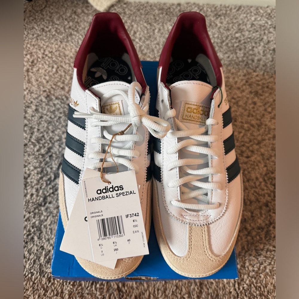 NWT Adidas Handball Spezial